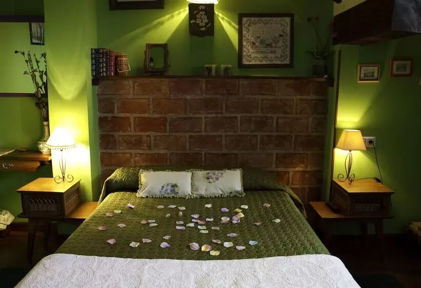 Hotelli Fuente De Las Anjanas