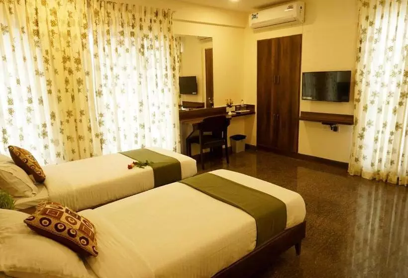 Hotel Royal Serenity Kammanahalli