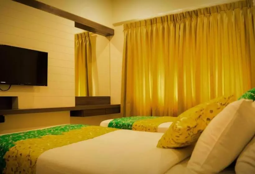 Hotel Royal Serenity Kammanahalli