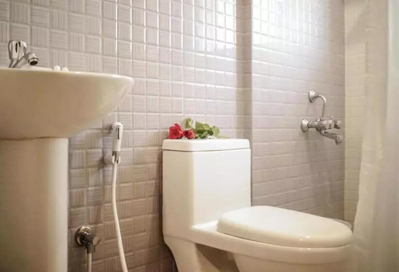 Hotel Royal Serenity Kammanahalli