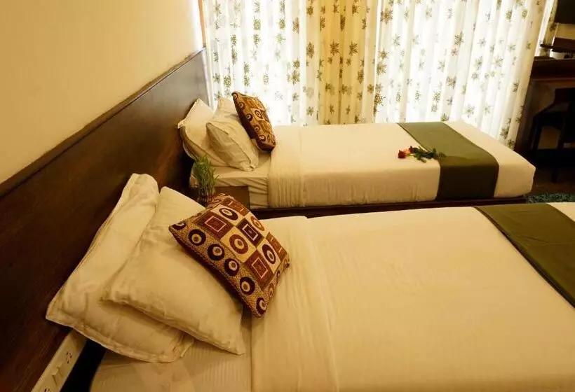 Hotel Royal Serenity Kammanahalli