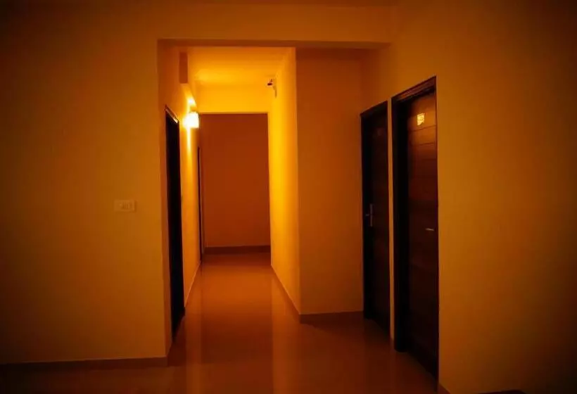 Hotel Royal Serenity Kammanahalli