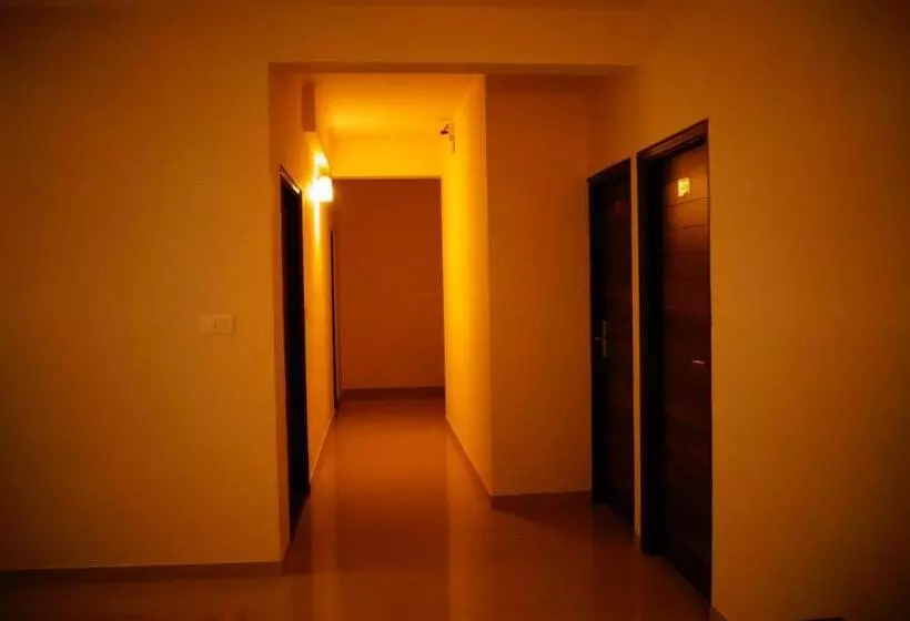 Hotel Royal Serenity Kammanahalli
