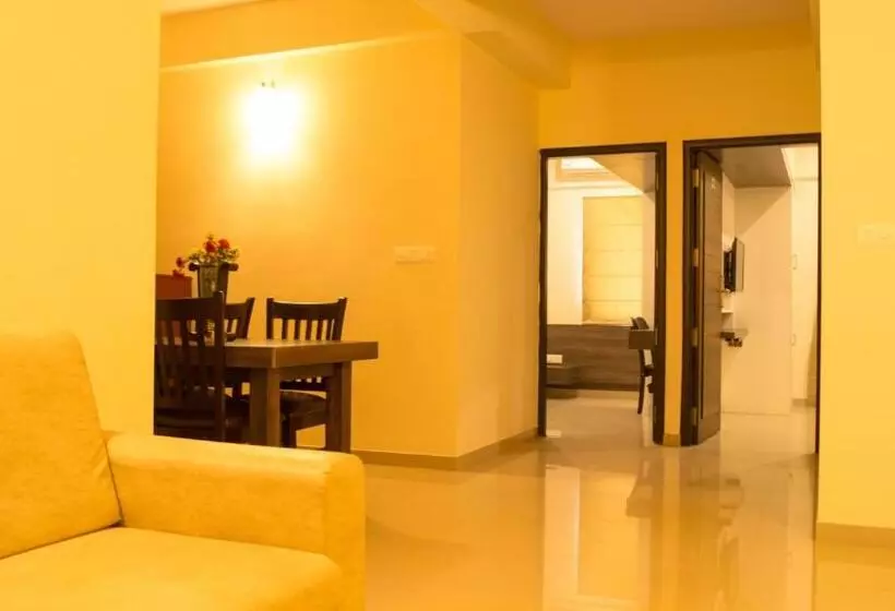 Hotel Royal Serenity Kammanahalli