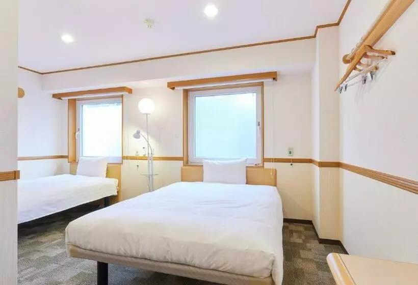 Hotelli Toyoko Inn Kintetsu Yokkaichieki Kitaguchi