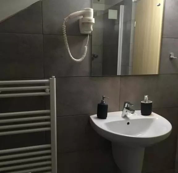 Net Hotel Pitesti