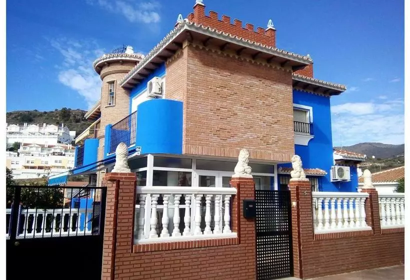 Torre De La Victoria Hostel