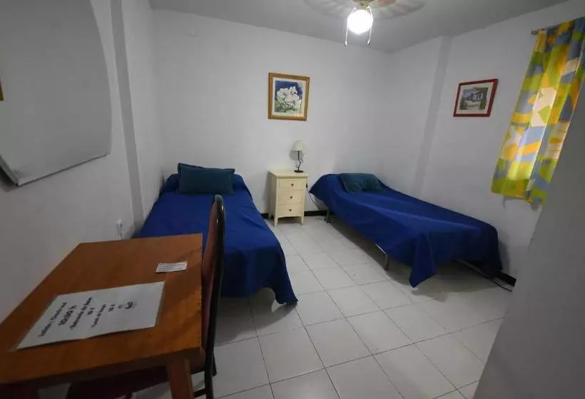 Torre De La Victoria Hostel