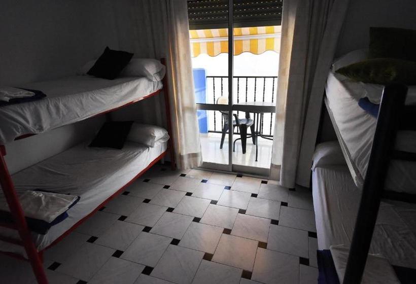 Torre De La Victoria Hostel