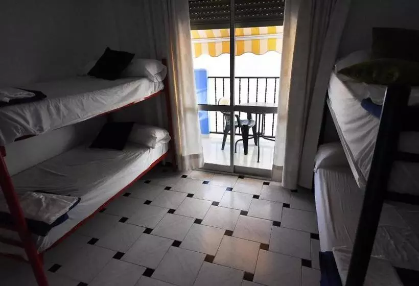 Torre De La Victoria Hostel