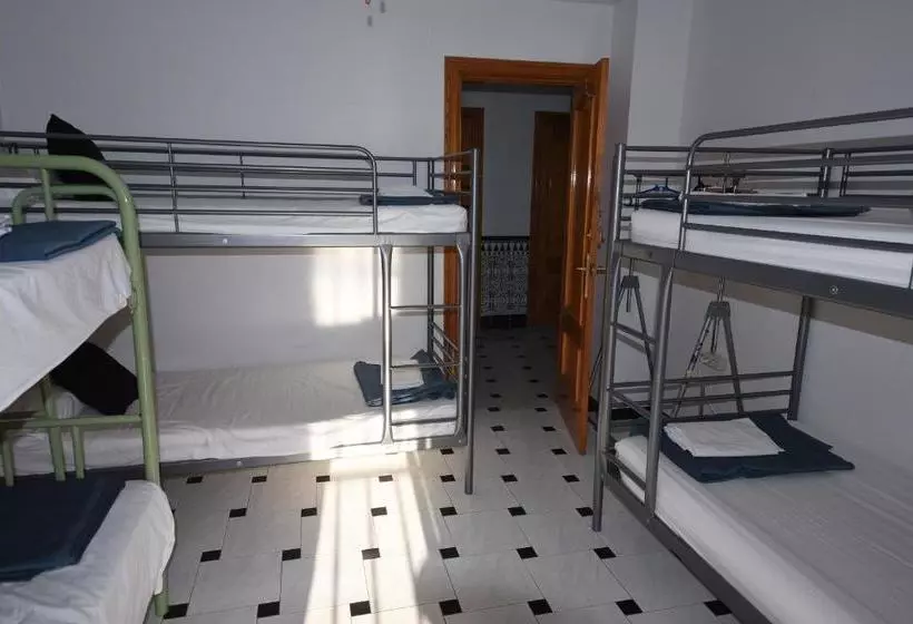 Torre De La Victoria Hostel