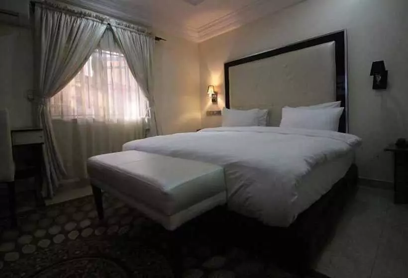 Adsuit Hotel Calabar