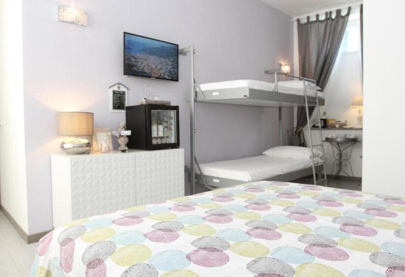 تختخواب و صبحانه Carducci