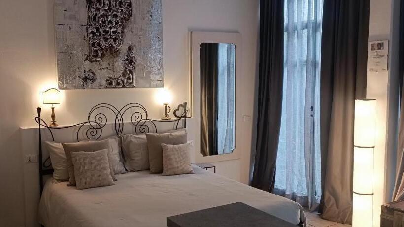 تختخواب و صبحانه Carducci