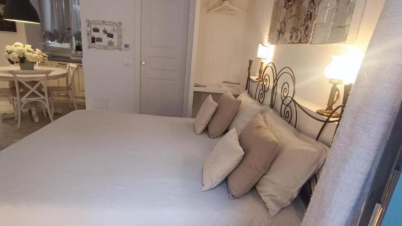 تختخواب و صبحانه Carducci