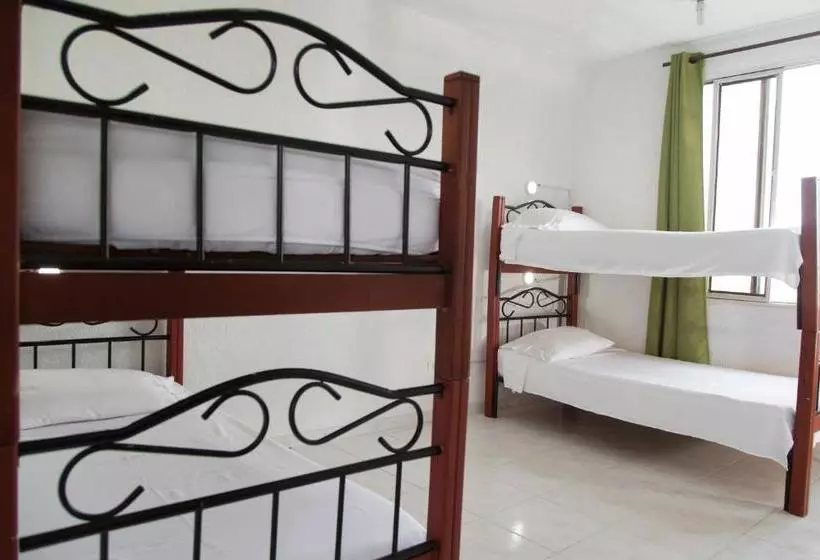 تختخواب و صبحانه Deportel Cali