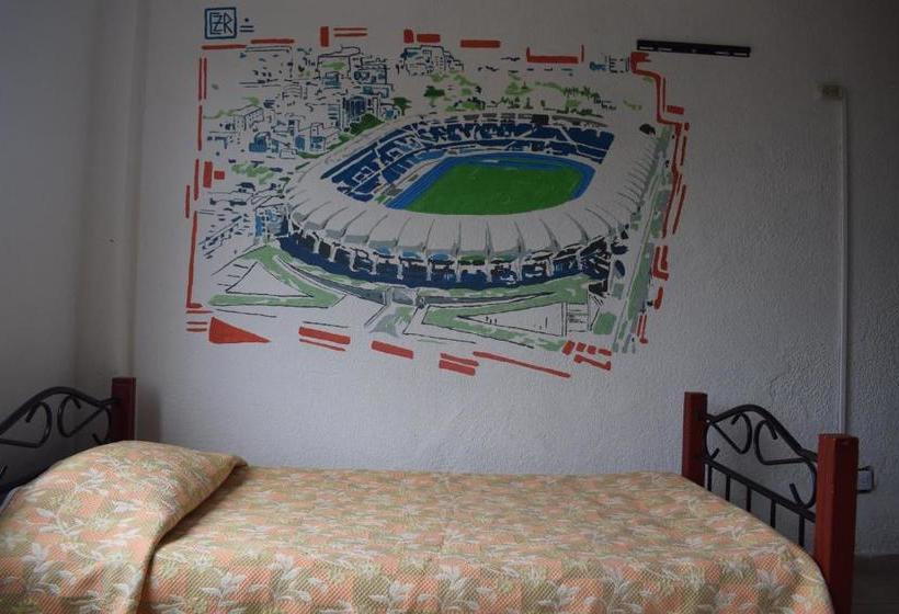 تختخواب و صبحانه Deportel Cali