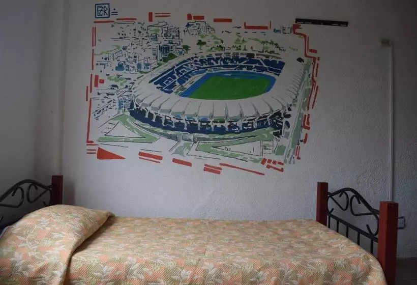 تختخواب و صبحانه Deportel Cali