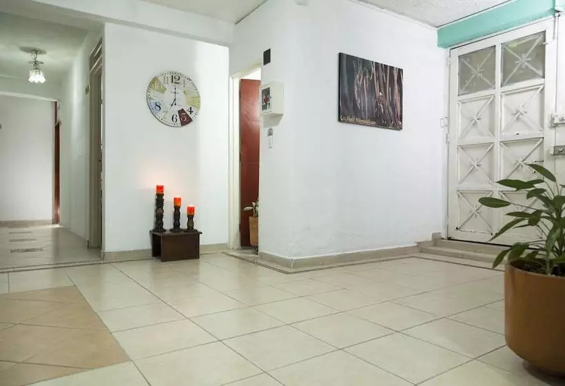 تختخواب و صبحانه Deportel Cali