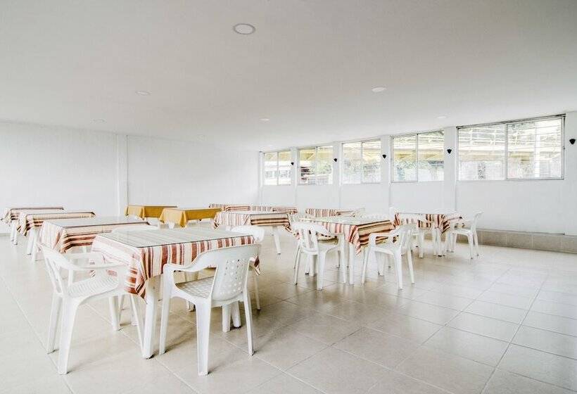 تختخواب و صبحانه Deportel Cali