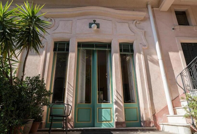 تختخواب و صبحانه Inn Liberty