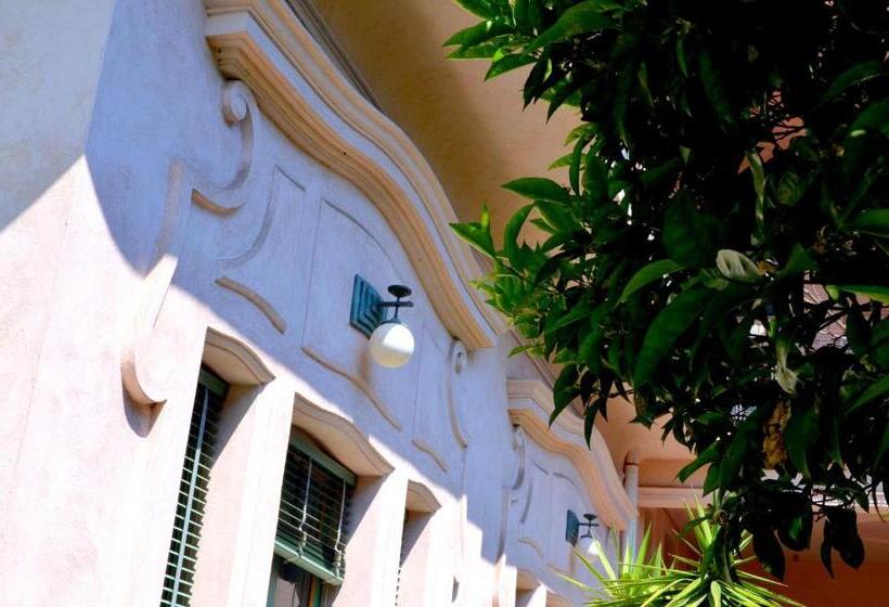 تختخواب و صبحانه Inn Liberty