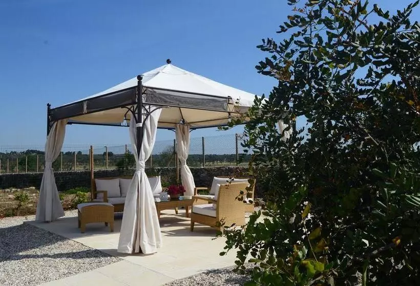 Masseria Centro Colonico B&b