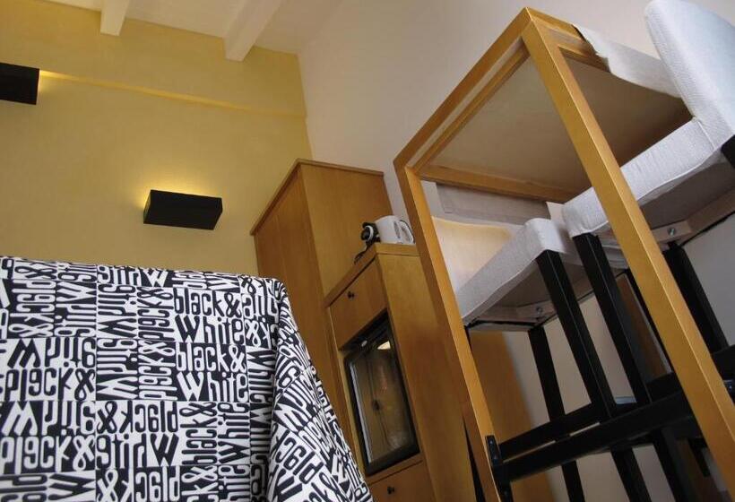 Bed and Breakfast Studio 27