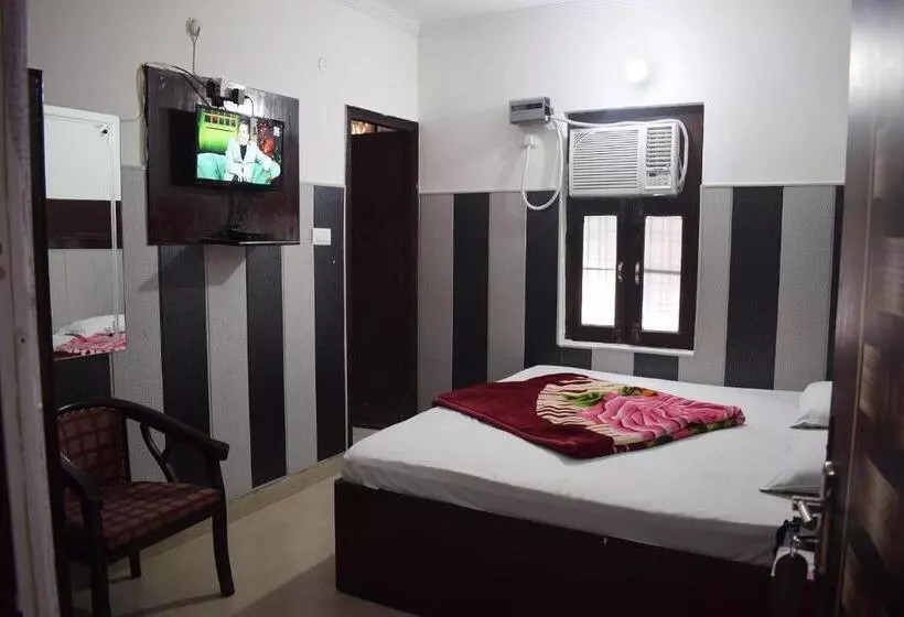 Bed and Breakfast Thakur Ji