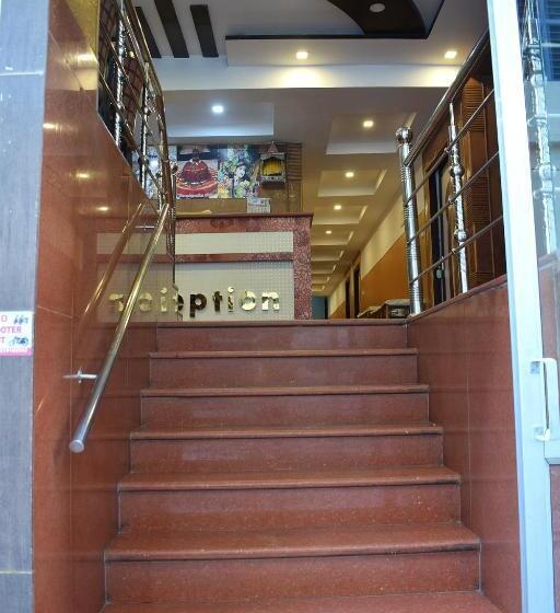 تختخواب و صبحانه Thakur Ji