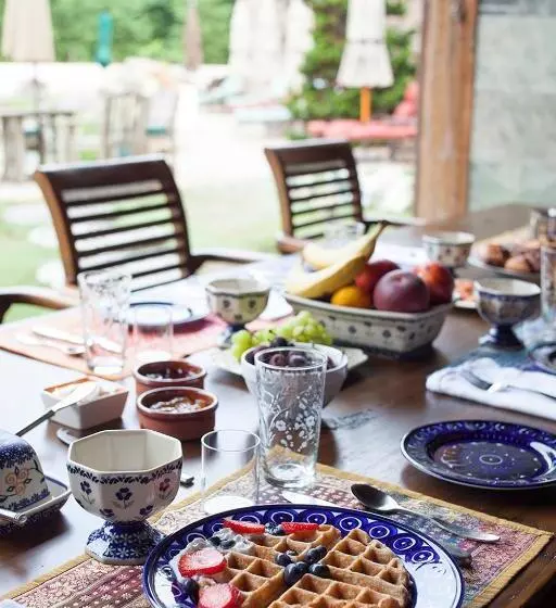 East Hampton Art House Bed And Breakfast