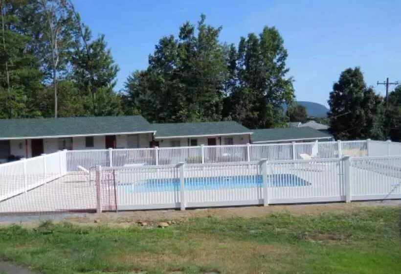 Hillside Motel