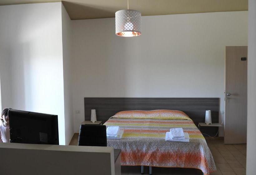 Отель Albergo Il Gattopardo Di Esposito Carmela & C Sas