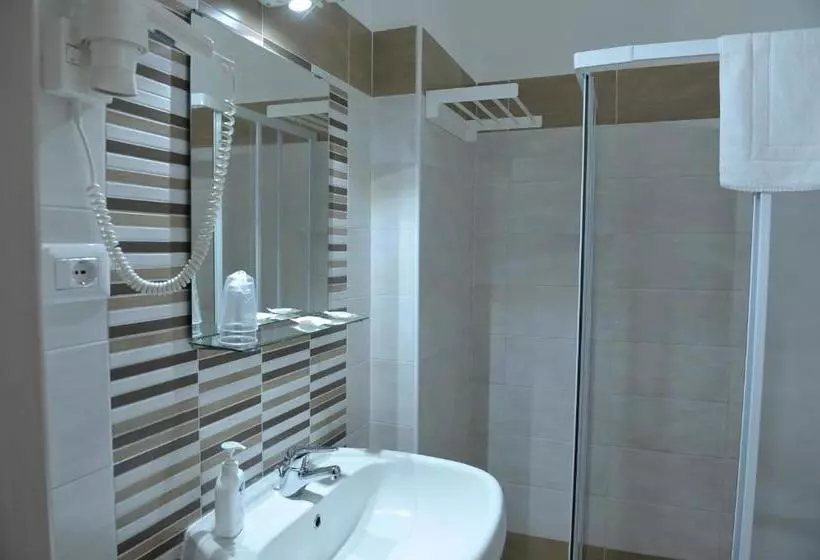 Hotelli Albergo  Il Gattopardo Di Esposito Carmela & C Sas