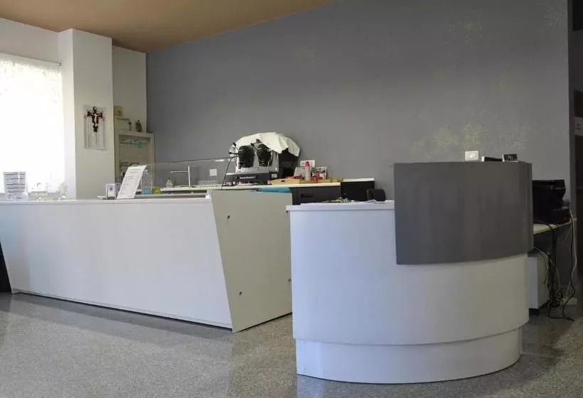 Hotelli Albergo  Il Gattopardo Di Esposito Carmela & C Sas