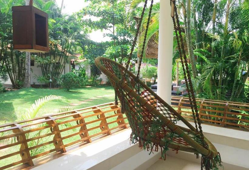 Hotel Mint Inside Garden