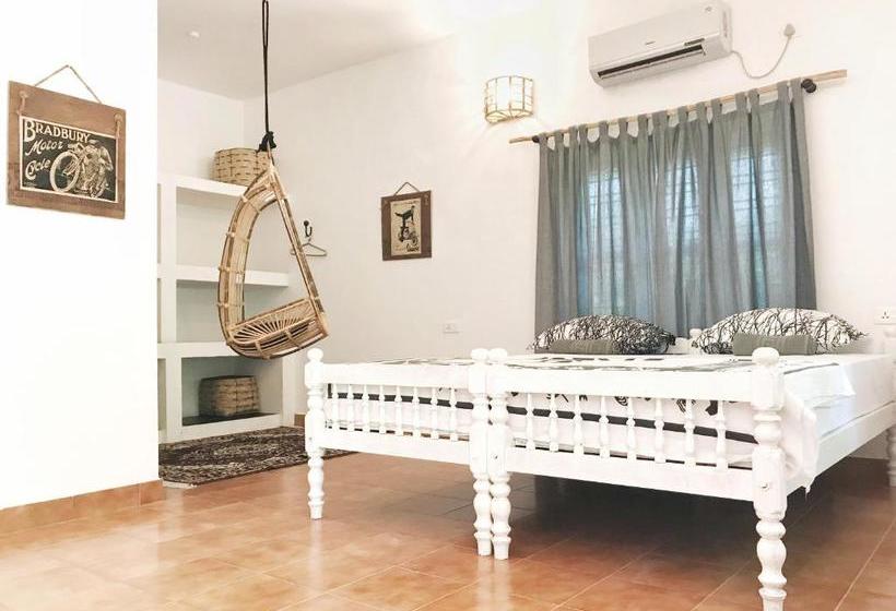 Hotel Mint Inside Garden