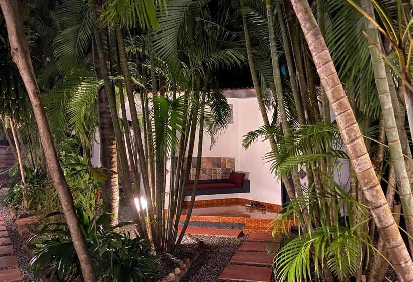 Hotel Mint Inside Garden