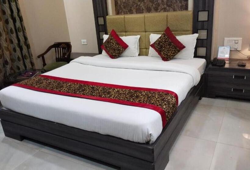 ホテル Ozas Grand