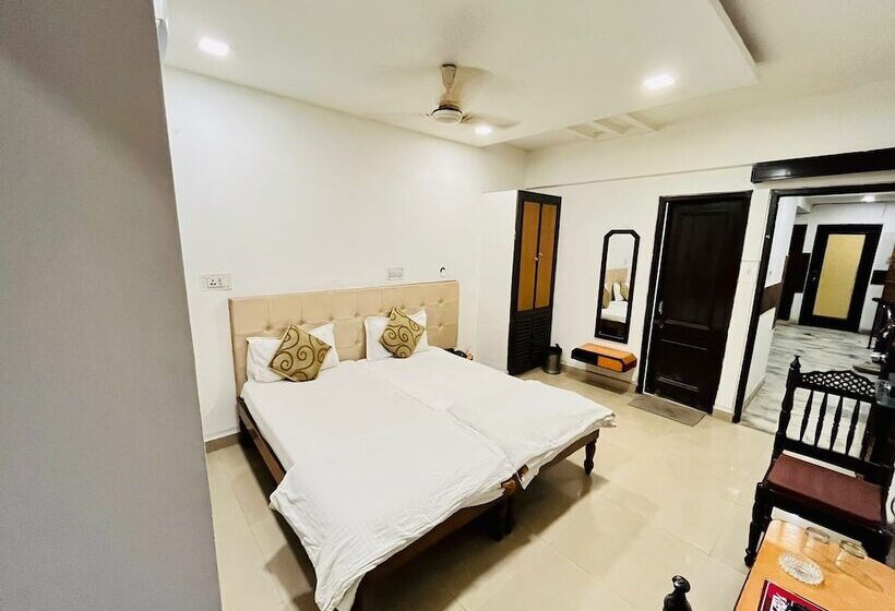 Hotell Pathik Bhopal , Madhya Pradesh