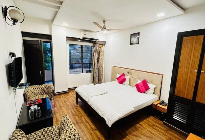 Hotell Pathik Bhopal , Madhya Pradesh