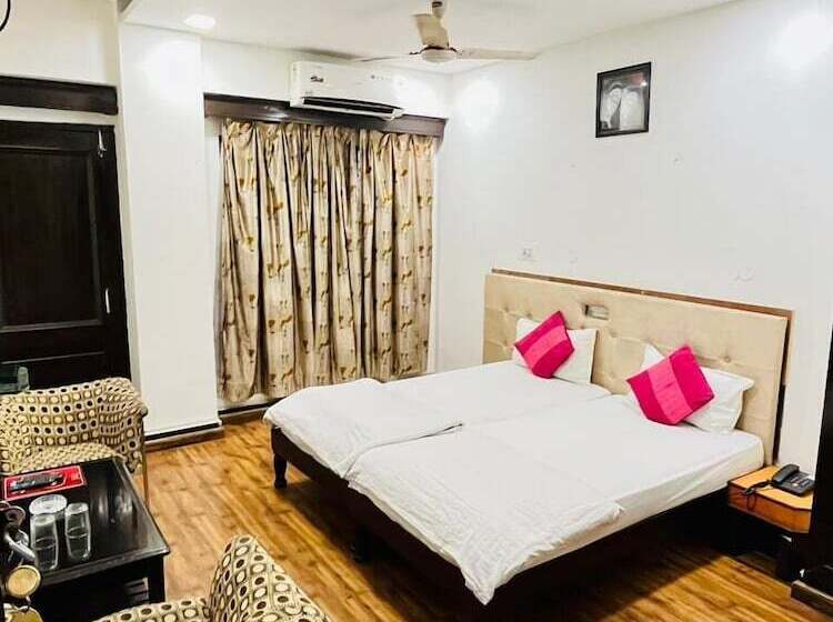 Hotell Pathik Bhopal , Madhya Pradesh