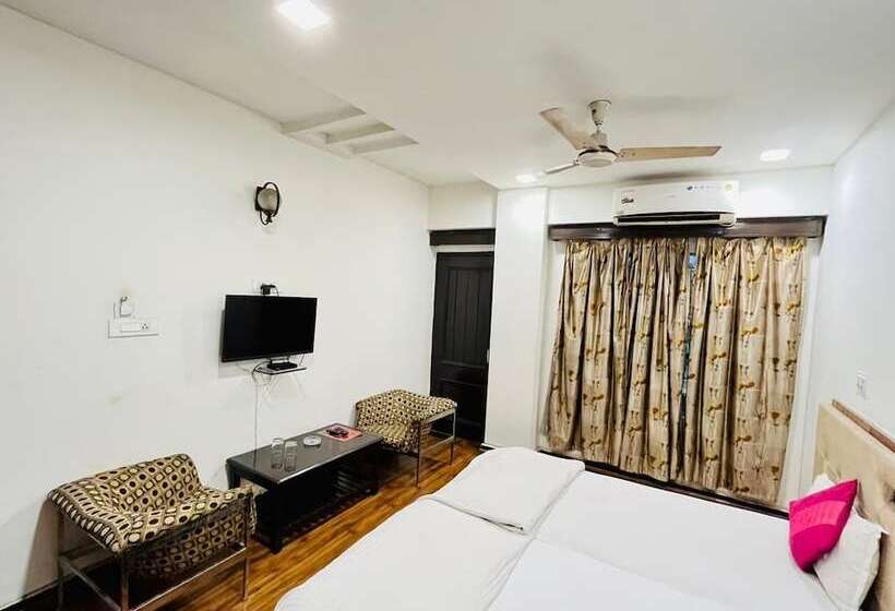Hotell Pathik Bhopal , Madhya Pradesh