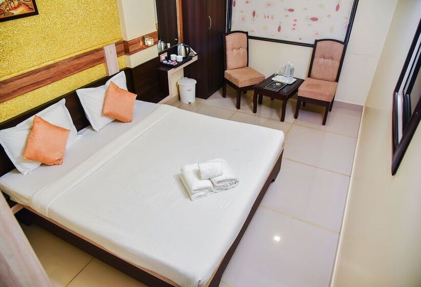 هتل Tulsi Residency