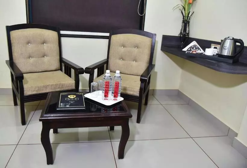 هتل Tulsi Residency