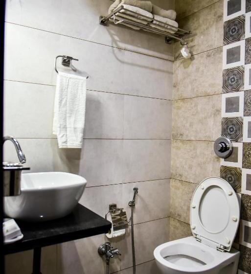 هتل Tulsi Residency