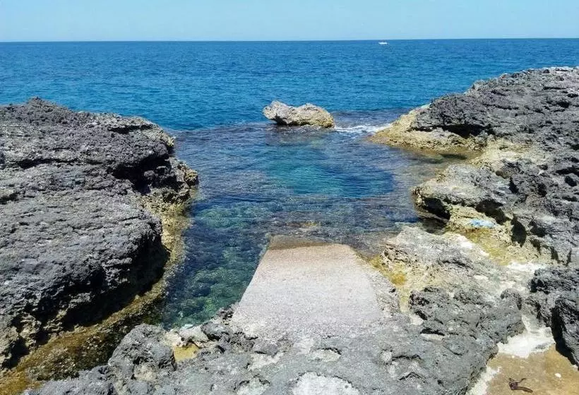 Hotelli Villa Marina