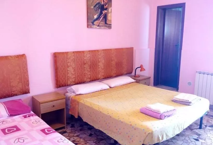 Hotelli Villa Marina