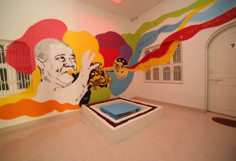 Roadhouse Hostel Varanasi