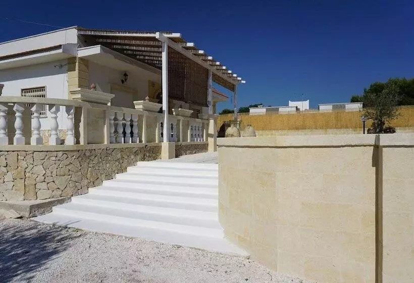 Le Anfore Del Salento Bed And Breakfast